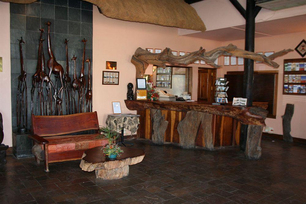 Oshakati Country Hotel Esterno foto